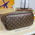Louis Vuitton Neverfull Bandouliere Inside Out MM M12257 Peachblow